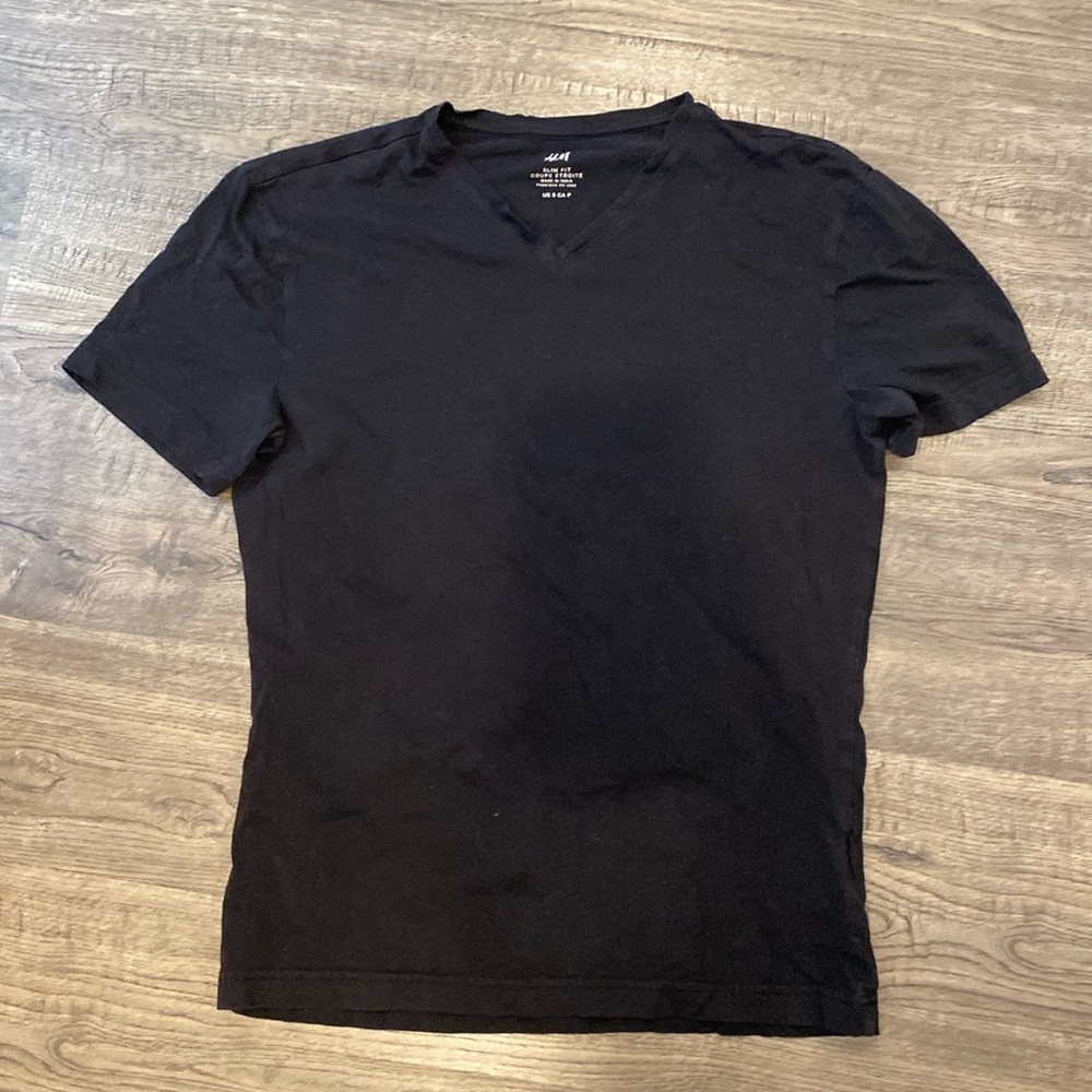 H&M Men’s V-Neck Stretchy Black Slim Fit T-Shirt Size S